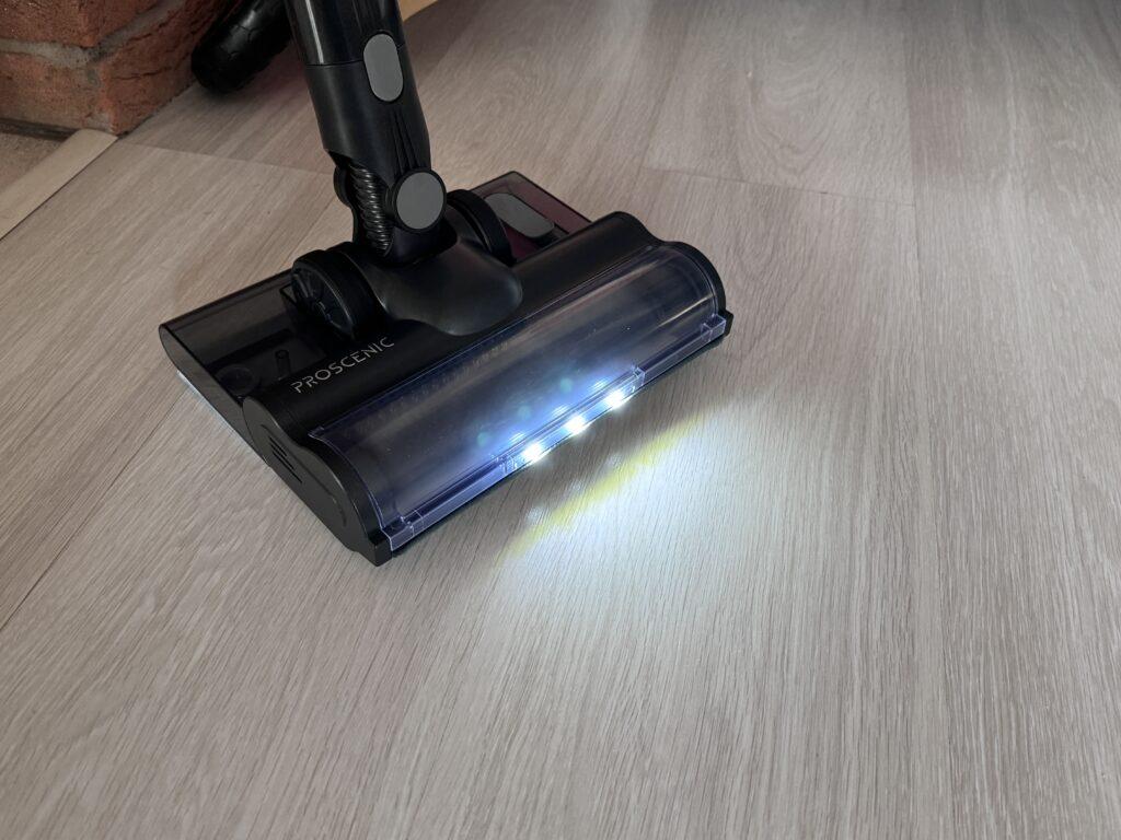 Recensione Proscenic P11 Mopping - led frontali