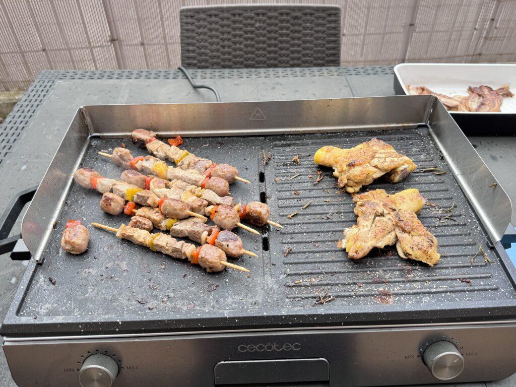 Recensione Cecotec PerfectRoast 3000 - barbecue elettrico - spiedini e pollo